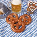 Attrappen Brezel ca. 12 x 10 cm VE3
