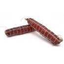 2 Stück Attrappen große rote Salami im Netz...